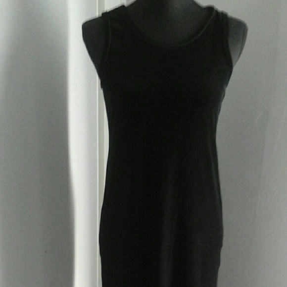 Velvet Dress - Picture 6 of 7